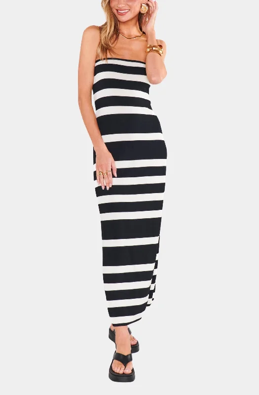 Island Nights Tube Dress Smocked unclassified dresses